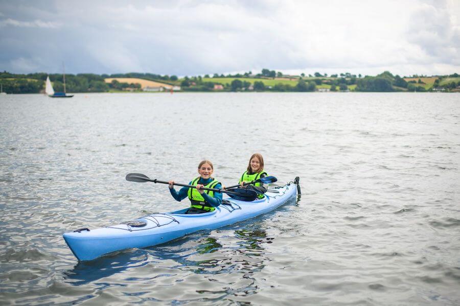 på vandsport kan du prøve vores seje kajak til to personer